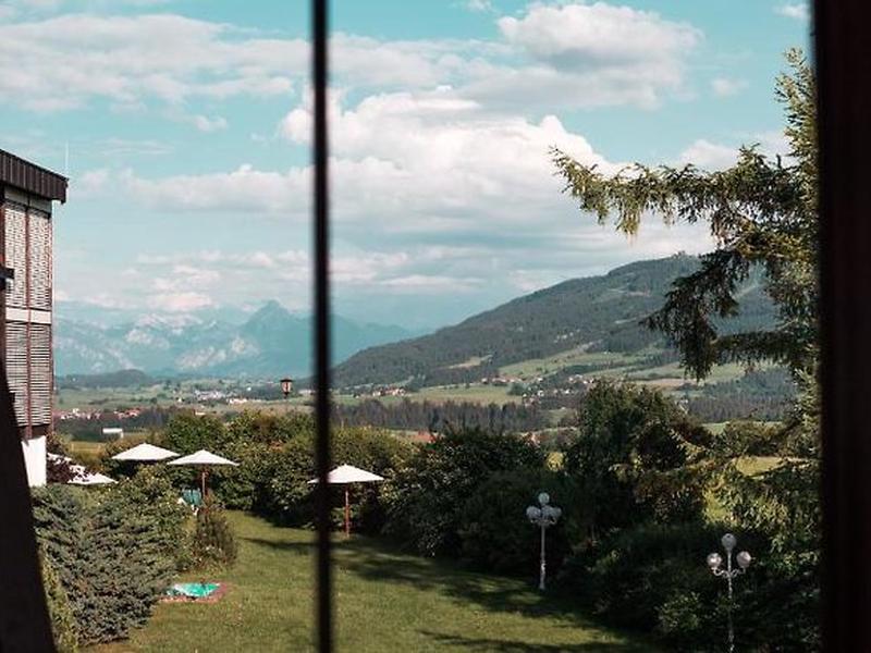 F8D8F21E9657DA8384F57077F78F9097