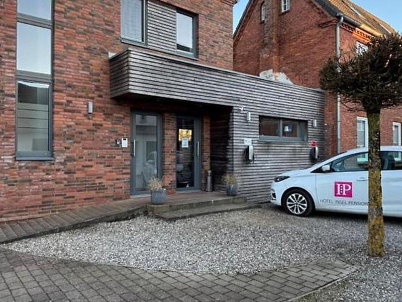 EB2BC2166C66F9ACC31947373E63BF11