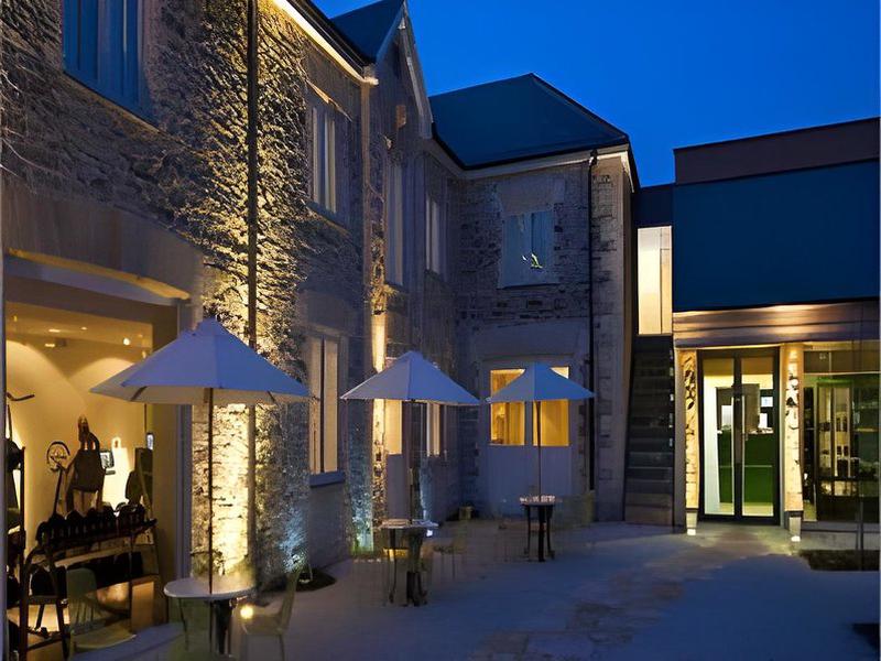 4E444B1F8962BE89F69E7E9215EF23F4