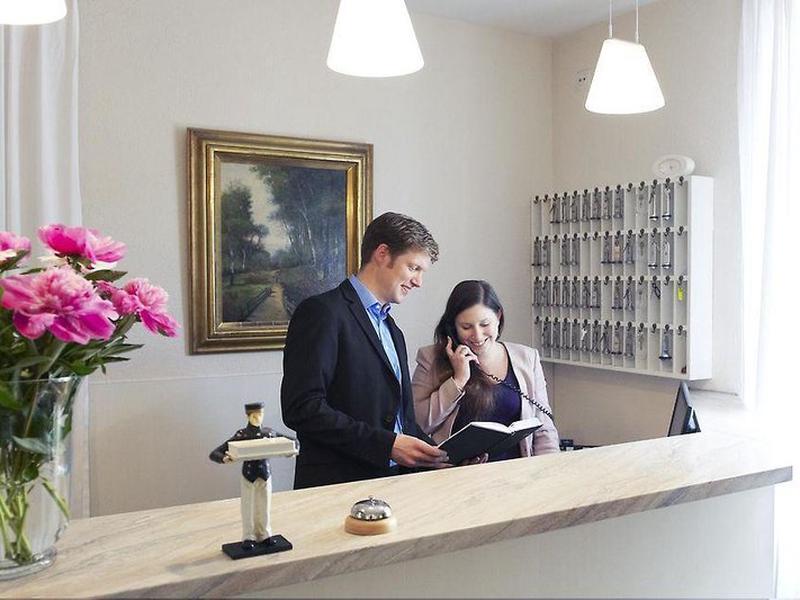 9238BBD7A1DD2B903BDE22904294238C