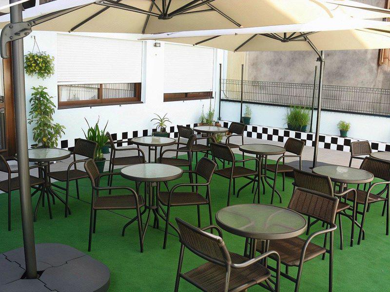 51B0B27AA86D6B69B77CA66E4E10D840