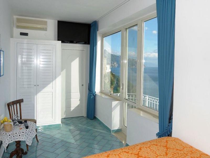 5AF7F6B913670D73EE585659E0A605BB