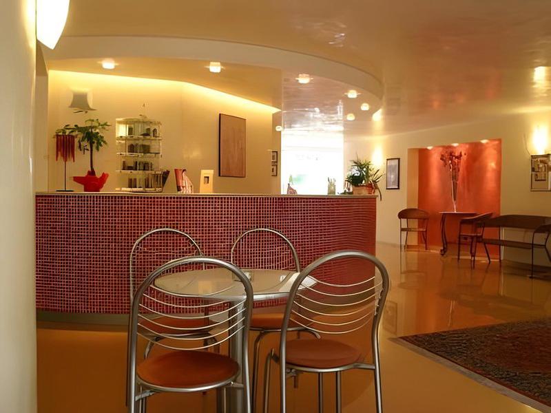 DF95EA9390A3B2DBA197BF7EEDEA699E