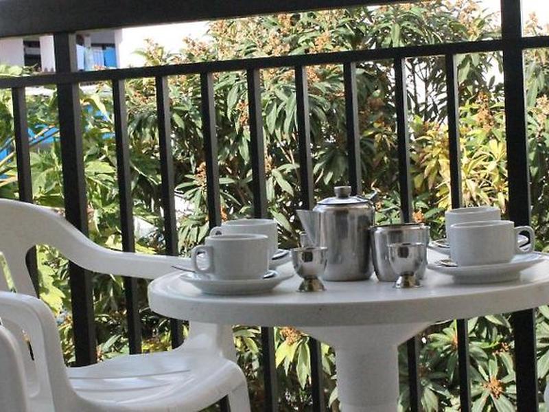 FCCBE9857D4638948EAD8EA004A20107