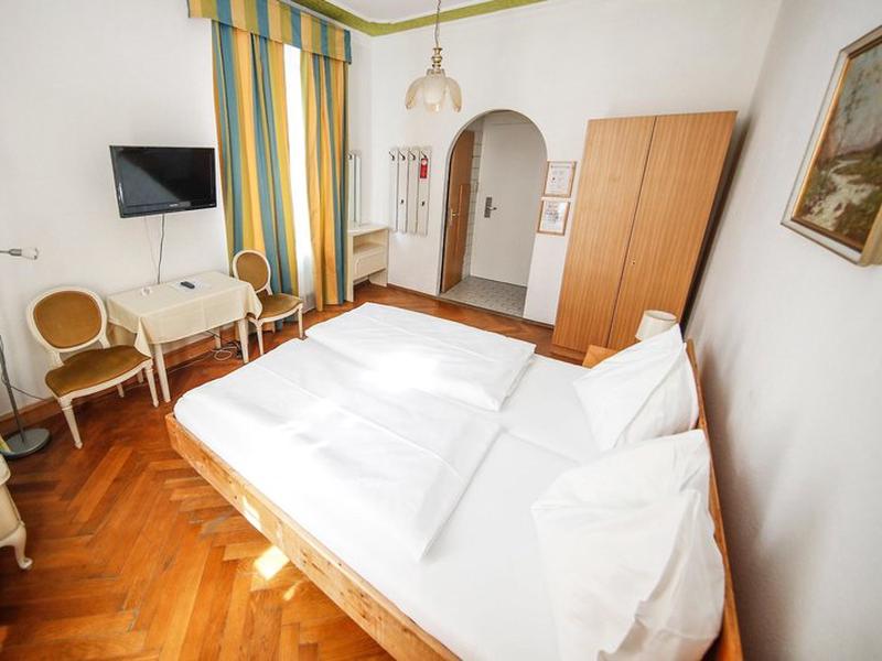 F5E4A59E257C52F2D1CAB3E444EF4F30