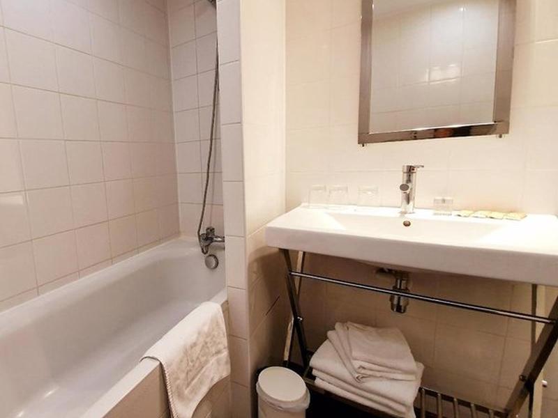 EF72A2EDB419CAAF2CF8271568325FCD