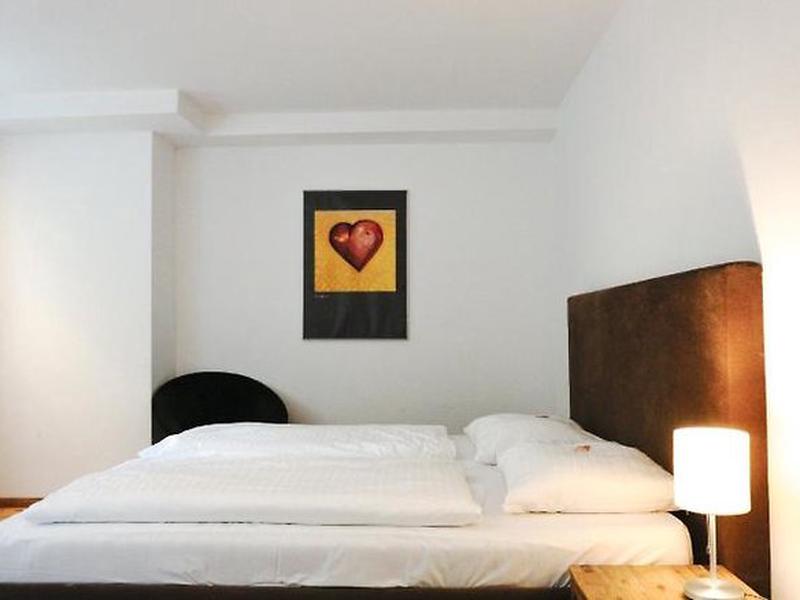 83F73D05048738DBD6F49AD07CB6D946