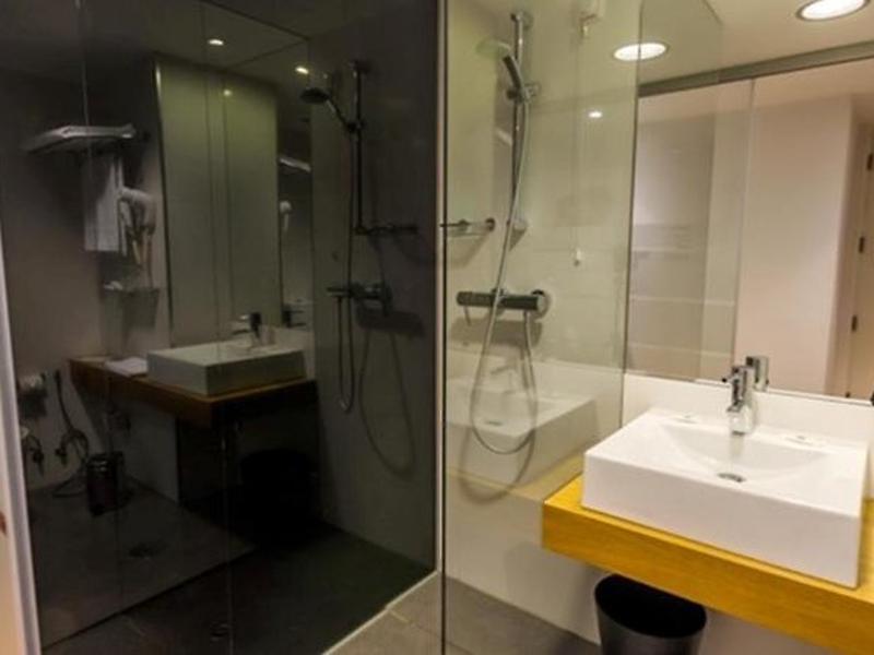 2FD5540A49138673863D80C7FAC7A904