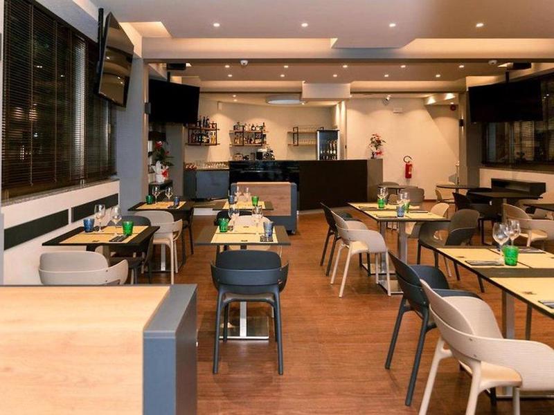 37B24A94B50BC8BBC9AE37ABFA062404