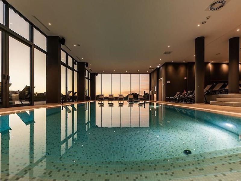 0677385CEC0617EC3DBC921A434106C2