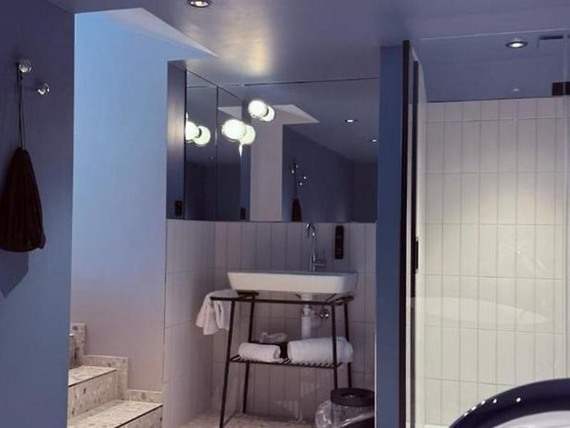 BBF963D4EFB13F8F174BABAE8657F6BC