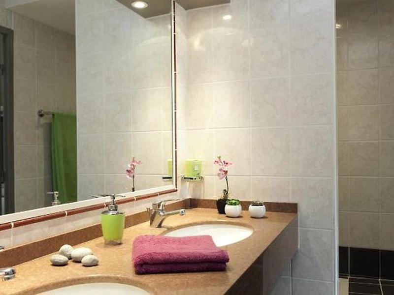 402D4341977C7B72FFC861DB3626C28B