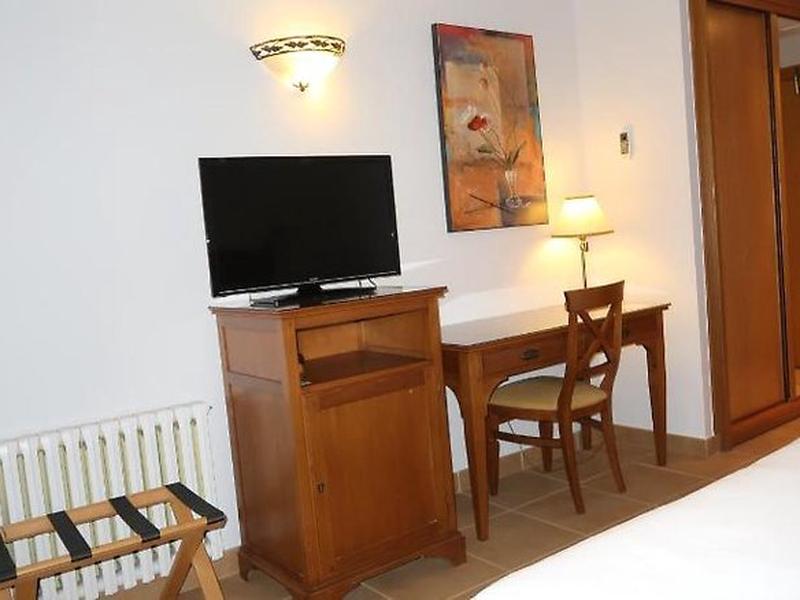 14319E224B8B0B50B5F0A1F7E7161659