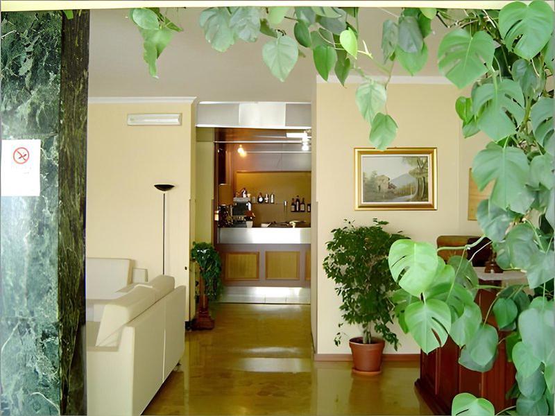 EFA9F27B640EF0BE0AC08987557EEB5D