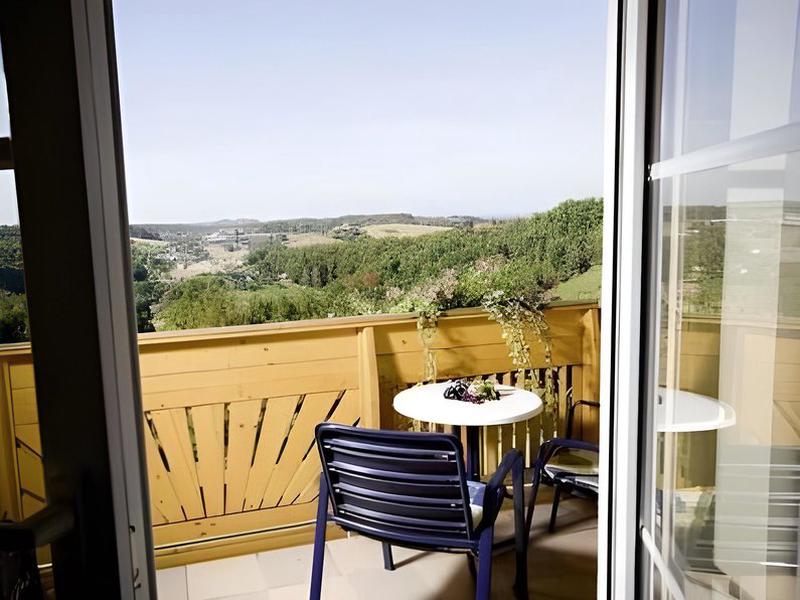 B2DD951D3F908E37D2BD9A00B9AFA352