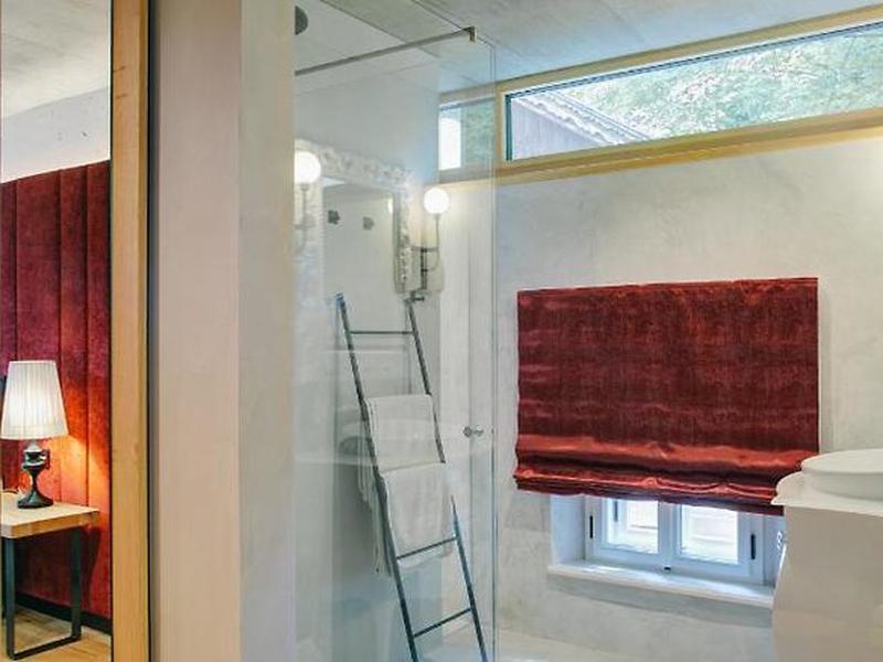 E00151E8A4C1E484F72610F955C66BC8