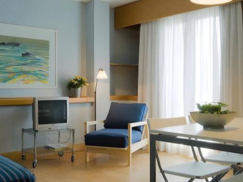 09E6049952F3D89B36A44D9F3BD6B7C3