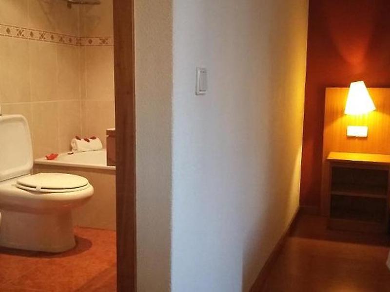 F05F9D3296DE6AC153AEBD3A78F27F35