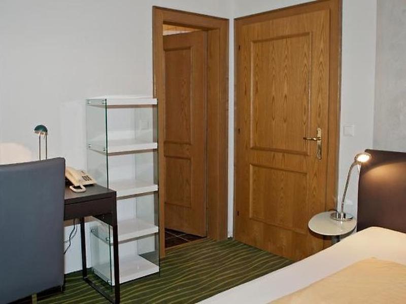 88883DF9C8E8C759DD0FF245A7E7BAD3