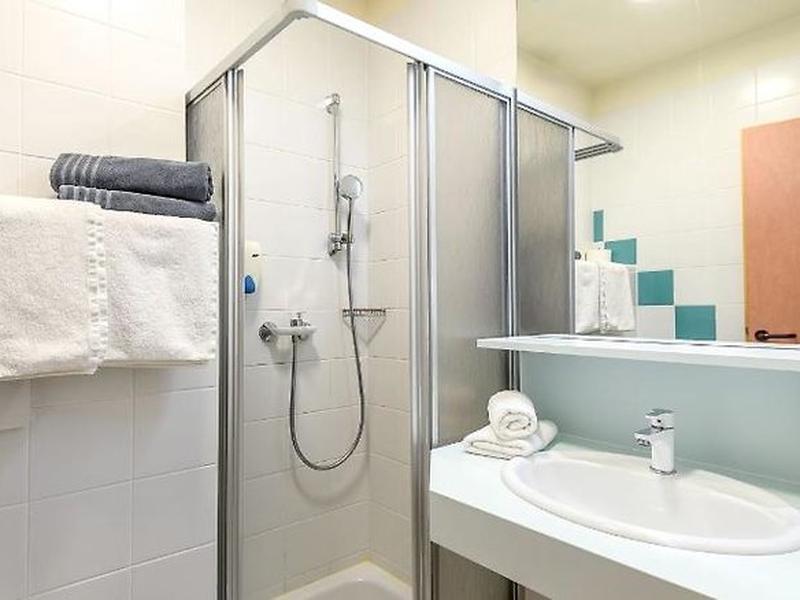 D8AEB3554C2B5ABCF6B37336C718585E