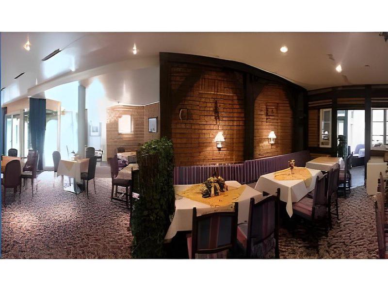 3D7E9CFC417C9AAA44D142F28BFE1287