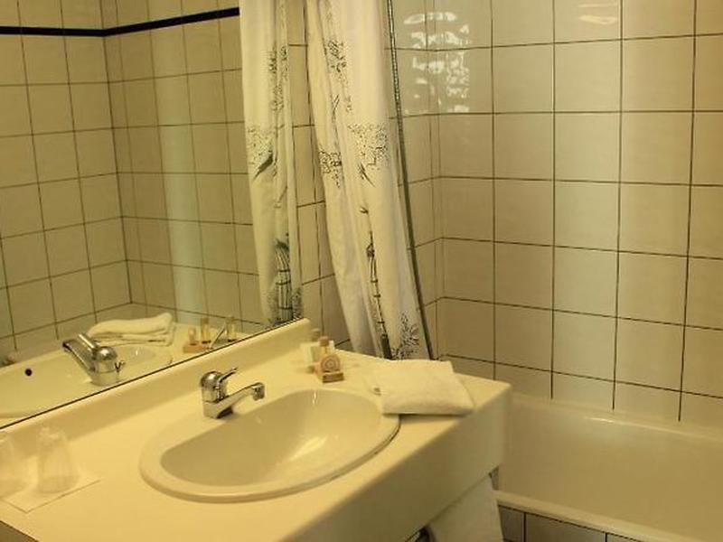 65D075B223CB0A004B7AA017B958EB79