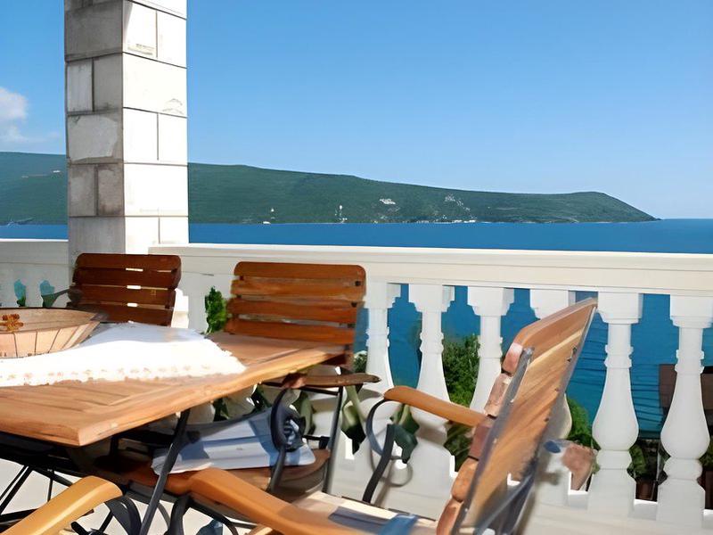 F94080C0129A7AD1EFB9CD721B279125