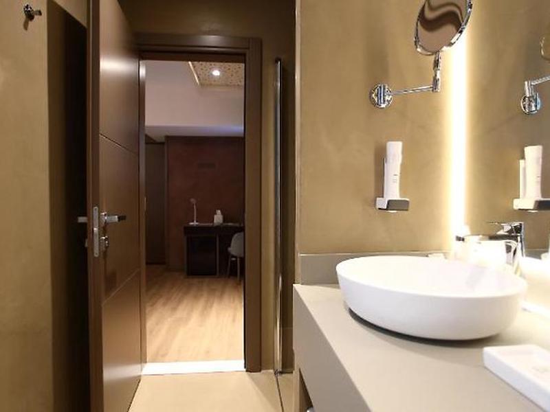 559C35F12B8D1746389C2EC08EA72290