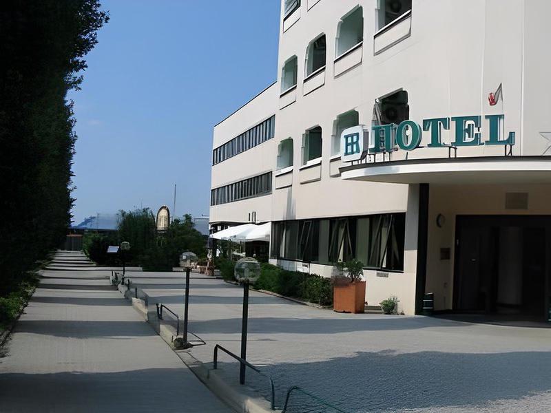 E5F408A4C83E67FD77ABFD54E106E8EC