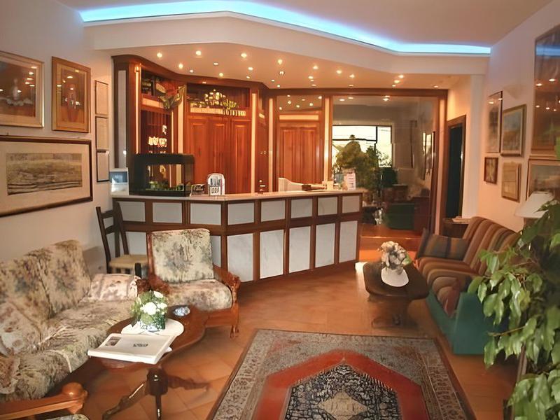 BBCD0DE46EE6841CBD4BFC17E96C1032