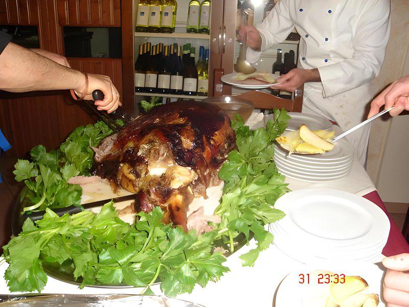 B0E2910B857A556D6C044076A85F893A