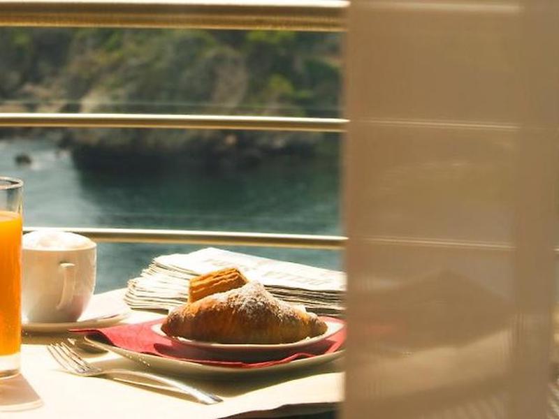 4419CEEB5EAF4A348ABD74F9FCDA755E