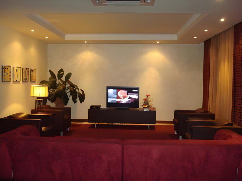 2260091D3B0473B9B9405B6AD12DF568