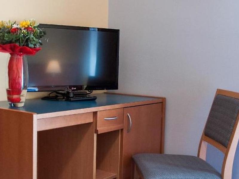 63F79E81309E80250F31B5405DDFC2E9