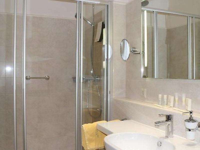 7F99F6542DF80101303238A816B55EBE