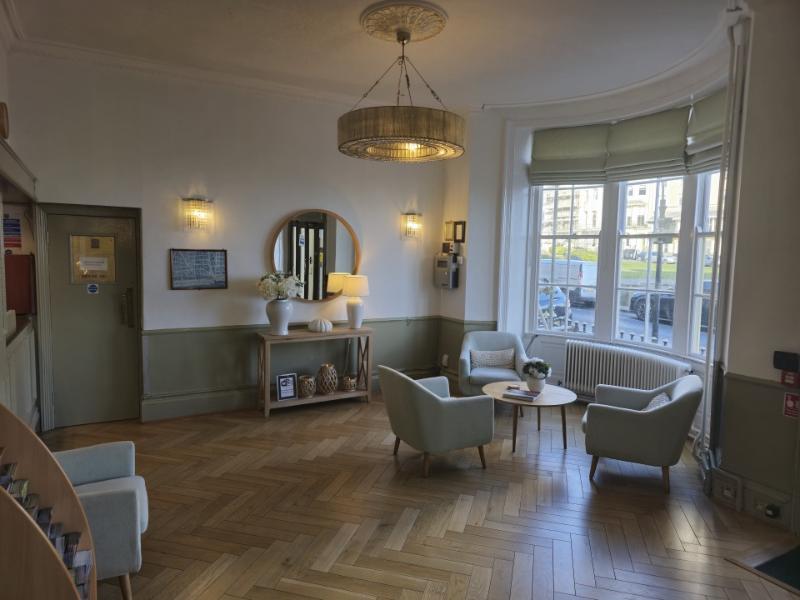 453E3A256A9D9947C096EF7AFAEF2C6A