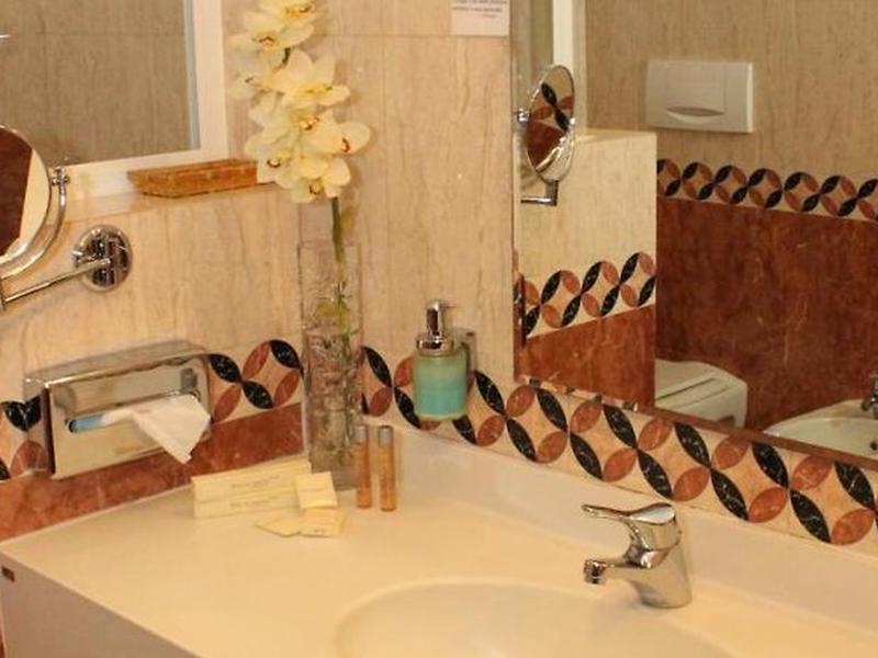 A469AB419870061DB3DC07C69E51A91C