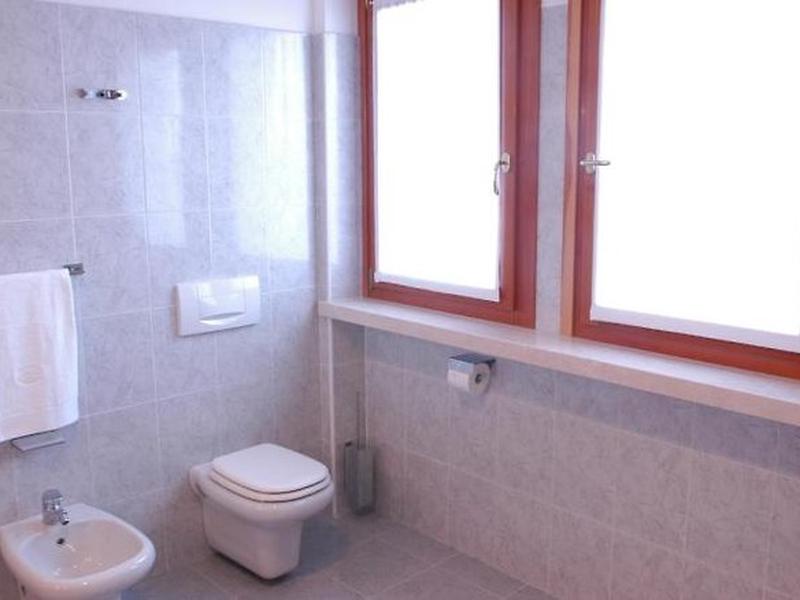 0CEE4133B1C8DA9B3385440C66CD29E5