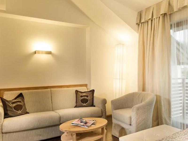 89CDDD112EE1FB4383C3D6BB0698EE83