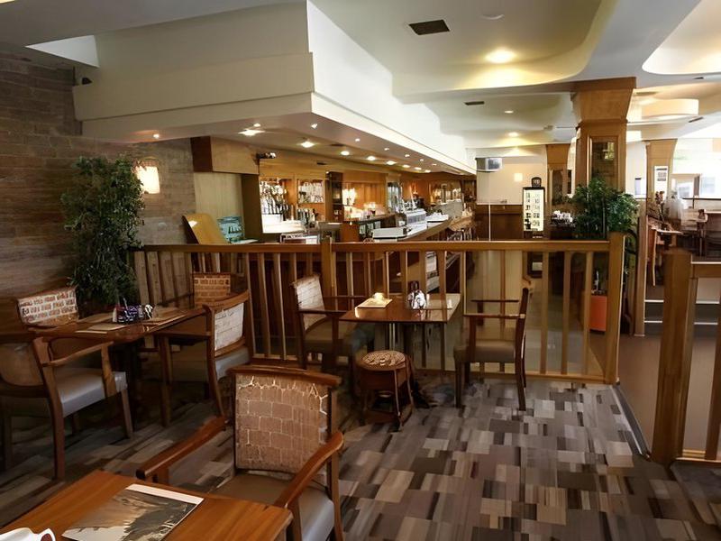 DE9BF65E06A9C7330276C4A77F50B98D