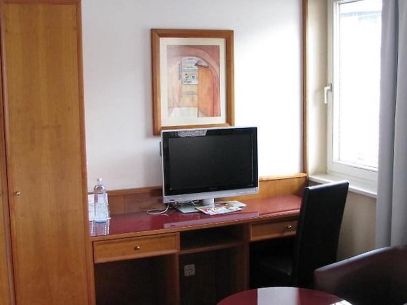 015A5532F99FD1EF955405436FAFEAD6