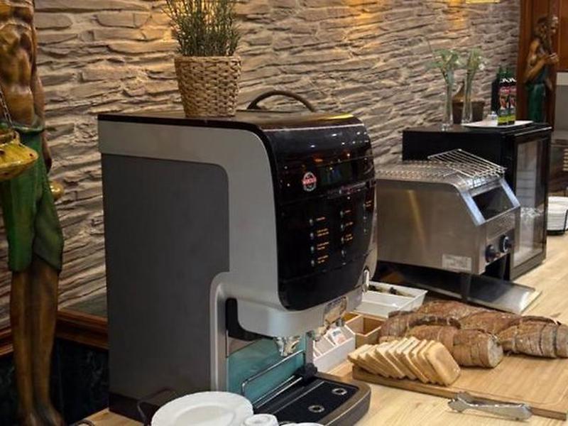 3EB15CFE055331E29E3DEBA55541AB42