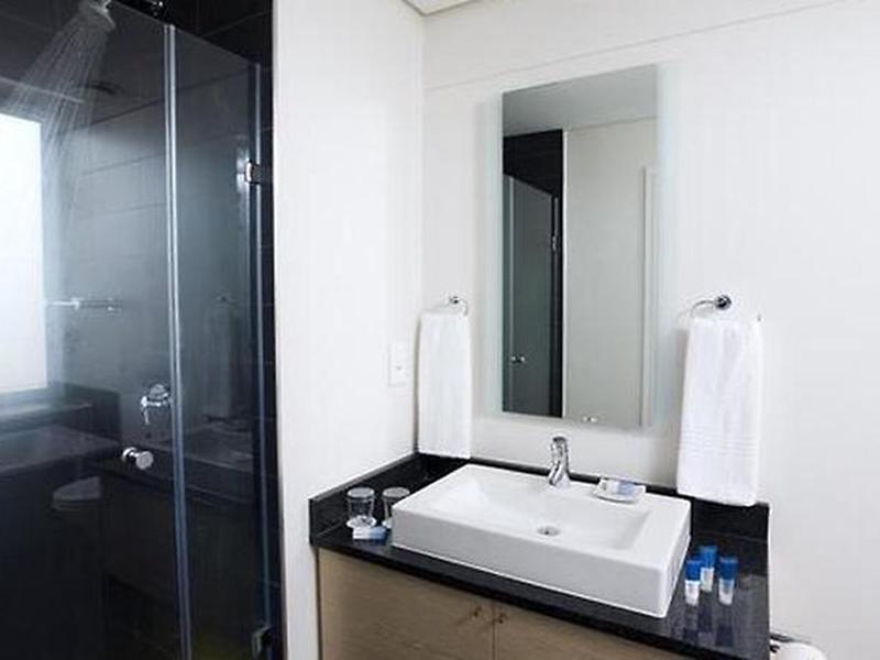 E487363B15C862564265EE146AAAD9F2