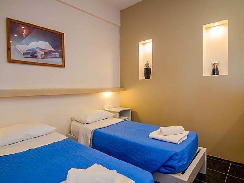 9EEE263F7F59C56120263EA5DBD74237