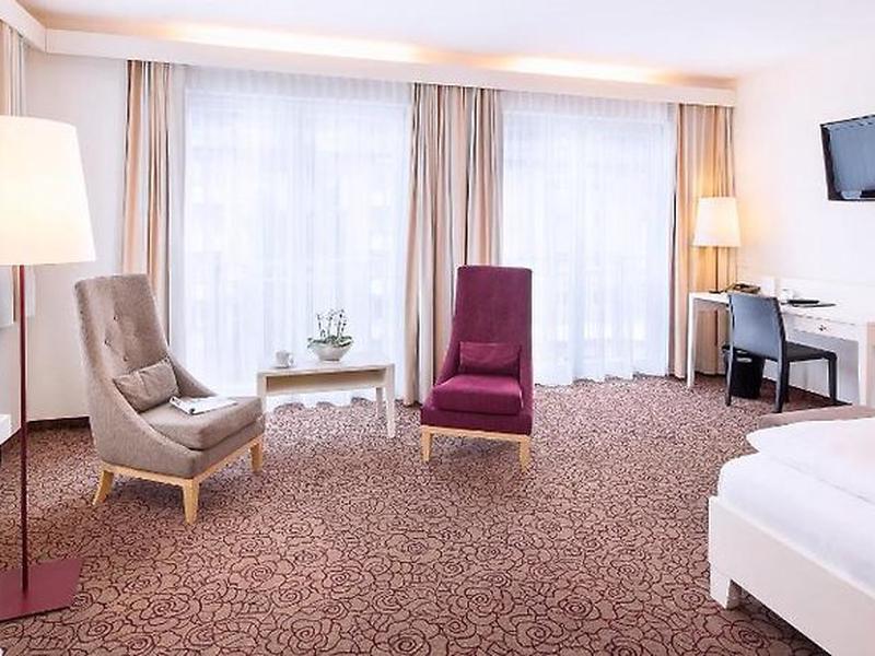 9A5965B2A20860077D3F6DBC4EC0D21C