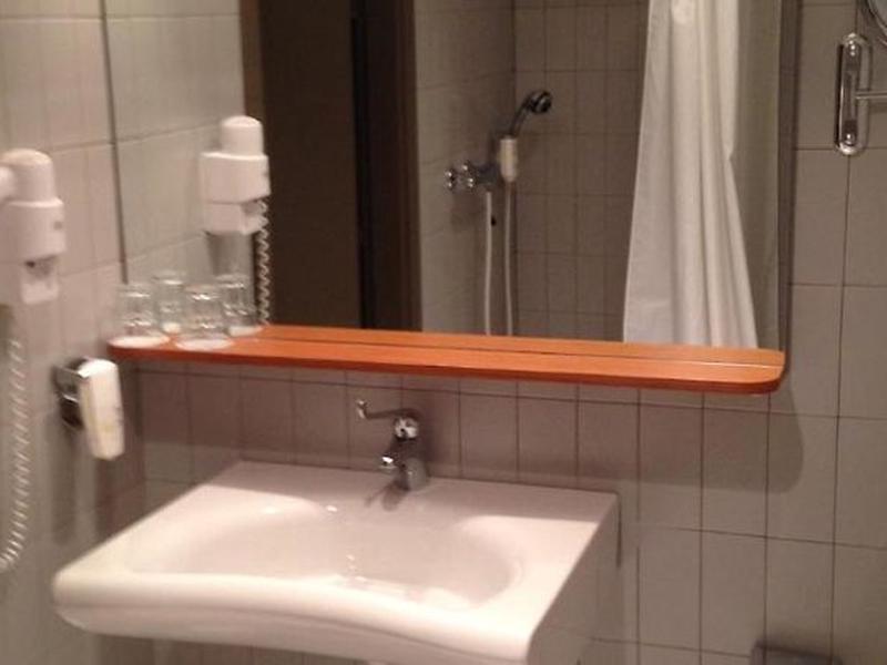 F4D4A3072535846EA9417BF34FAD1BFB