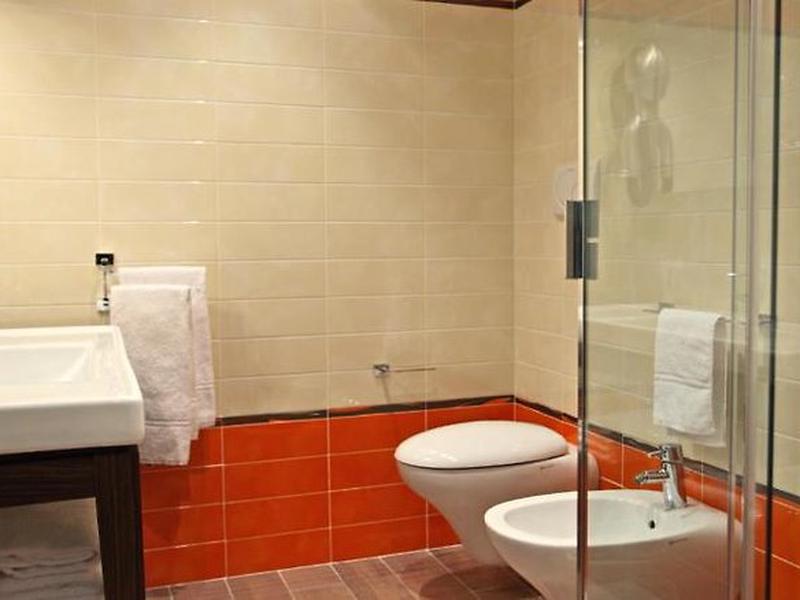 98EAA01DF3A29D74698669A45885DDD8