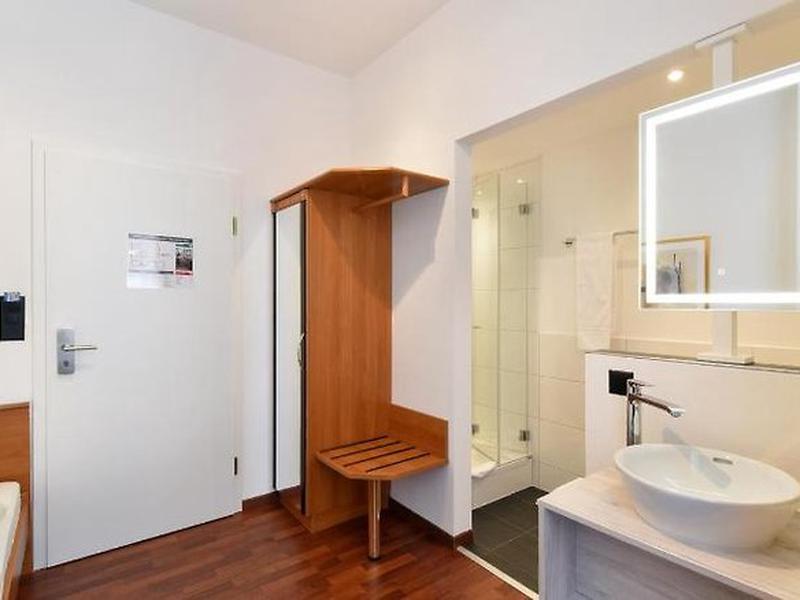 1A02C3333248E2A34723DD81B05B77FA