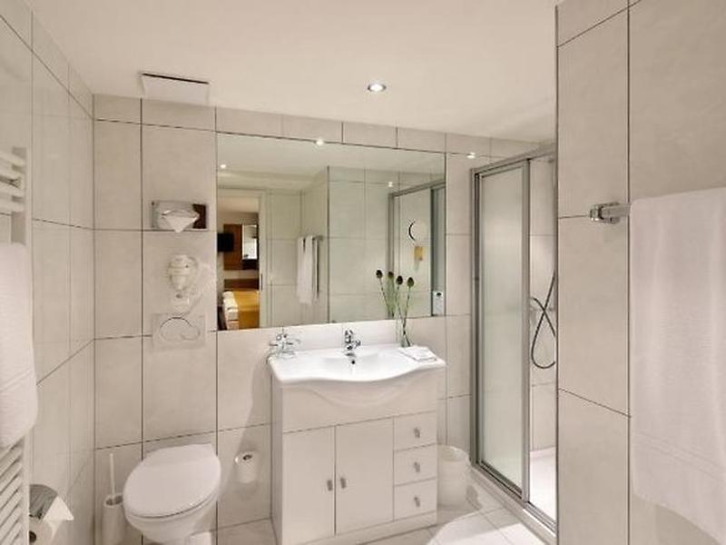 CD5265804FD5C8F9CA3B5ACEB138C16A