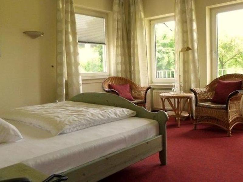 0FAFAC32F8044D7DB71BD91A0AA444C1